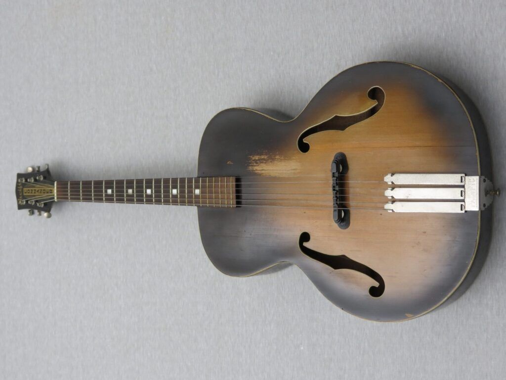 modelo de guitarra acústica