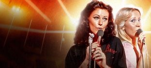 As cantoras Agnetha Fältskog e Anni-Frid Lyngstad, da banda sueca disco Abba.