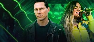 En la imagen, Tiësto posa para foto y Karol G canta con un micrófono en la mano
