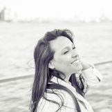 Imagen del artista Mariana Ava
