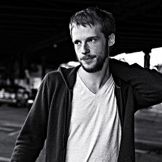 Imagem do artista Kevin Devine