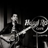 Imagem do artista Andy Grammer