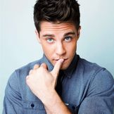 Imagen del artista Dean Geyer