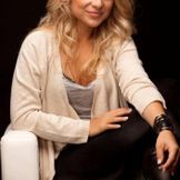 Imagem do artista Talita Real