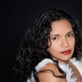 Imagen del artista Anna di Oliveira