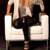 Imagem do artista Talita Real