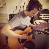 Imagem do artista Tyler Hilton