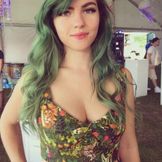 Imagem do artista Phoebe Ryan