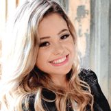 Imagem do artista Bekah Costa