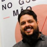 Imagen del artista Bruno Gusmão