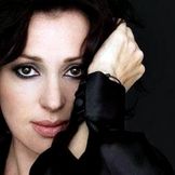 Imagen del artista Tina Arena