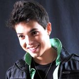 Imagen del artista Cássio Santiago