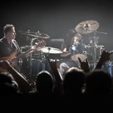 Artist image Them Crooked Vultures