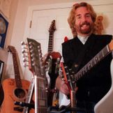 Imagem do artista Andrew Gold
