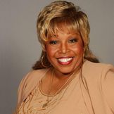 Imagen del artista Denise Lasalle