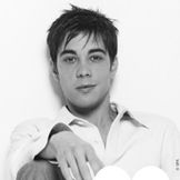 Imagen del artista Gregory Lemarchal