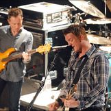 Artist image Them Crooked Vultures