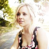 Artist image Diana Vickers