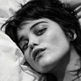 Imagem do artista Sky Ferreira