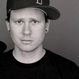 Imagem do artista Tom DeLonge