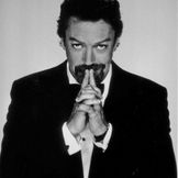 Imagem do artista Tim Curry