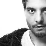 Imagen del artista Ricardo Cruz
