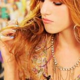 Imagem do artista Bella Thorne