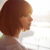 Imagem do artista Gabrielle Aplin