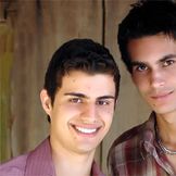Imagem do artista Vittor Hugo & Adriel