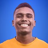 Imagen del artista Alexsander Lúcio
