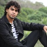 Imagen del artista Lucas Mello