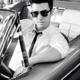 Imagen del artista Logan Henderson