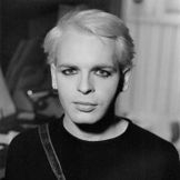 Imagem do artista Gary Numan