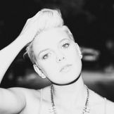 Imagem do artista Betty Who