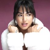 Imagen del artista Angela Leiva