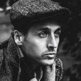 Imagem do artista Raine Maida