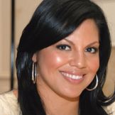 Imagen del artista Sara Ramirez