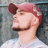 Imagem do artista Augusto Schuster