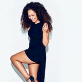 Imagem do artista Rebecca Ferguson