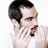 Imagen del artista Alfonso Herrera