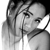 Imagem do artista Jocelyn Enriquez