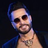 Imagen del artista Latino