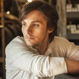 Imagem do artista Charlie Worsham