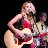 Imagem do artista Emily Osment