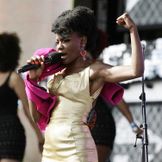 Artist's image Noisettes