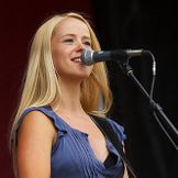 Imagen del artista Tina Dickow