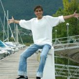 Imagem do artista Gregory Lemarchal