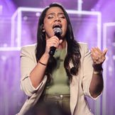 Imagen del artista Débora Almeida