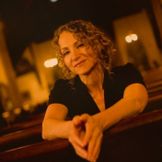 Imagem do artista Joan Osborne