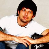 Imagen del artista Otávio Keulbeck